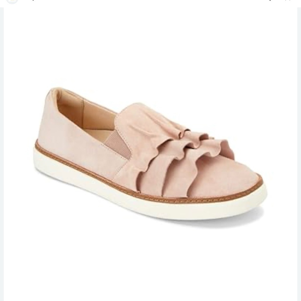 Vionic Mahalo Slip-On Sneakers in Pink Size 7